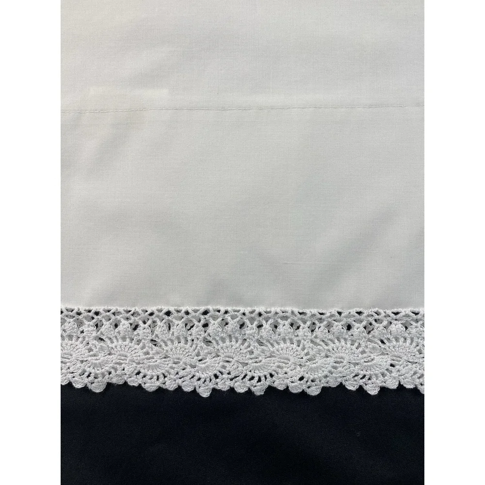 Celanese Fortrel VTG Crisp White Standard Pillowcase Crochet Lace Scalloped Trim